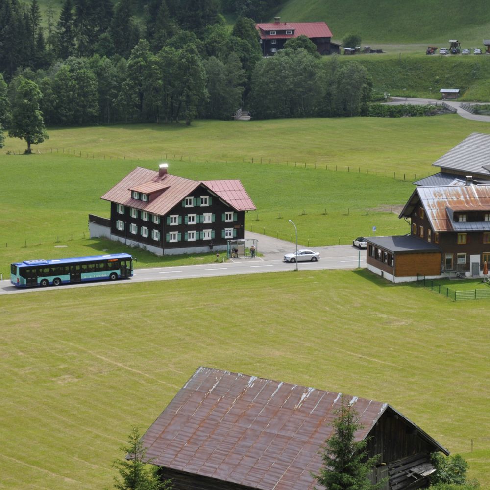 Kostenlos mit dem Walserbus im Kleinwalsertal unterwegs